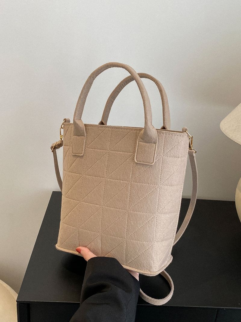 Minimalist Quilted Bucket Bag