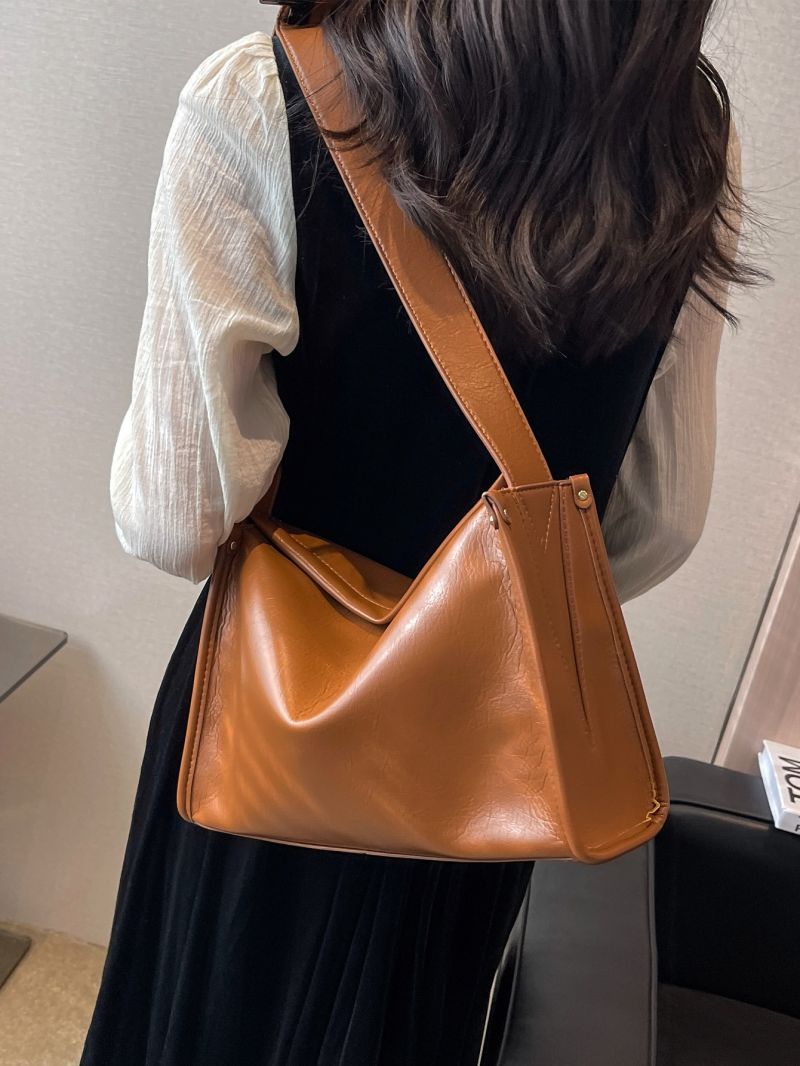 Minimalist Adjustable Strap Hobo Bag