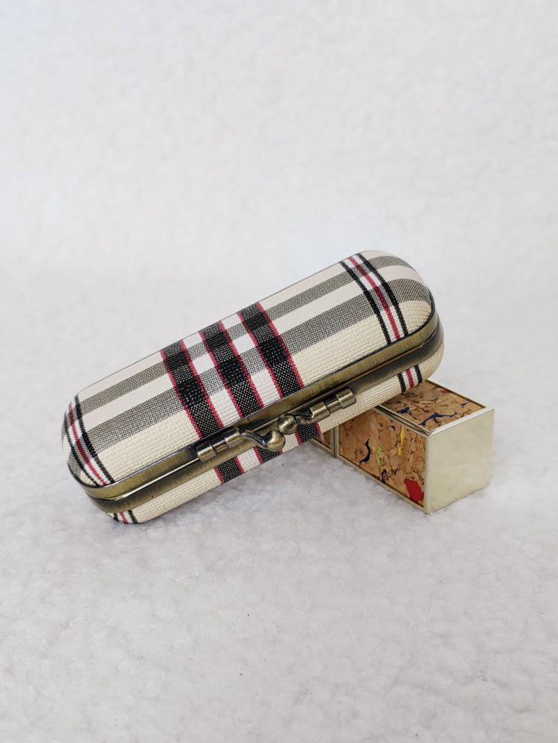 Plaid Pattern Coin Purse Kiss Lock Design