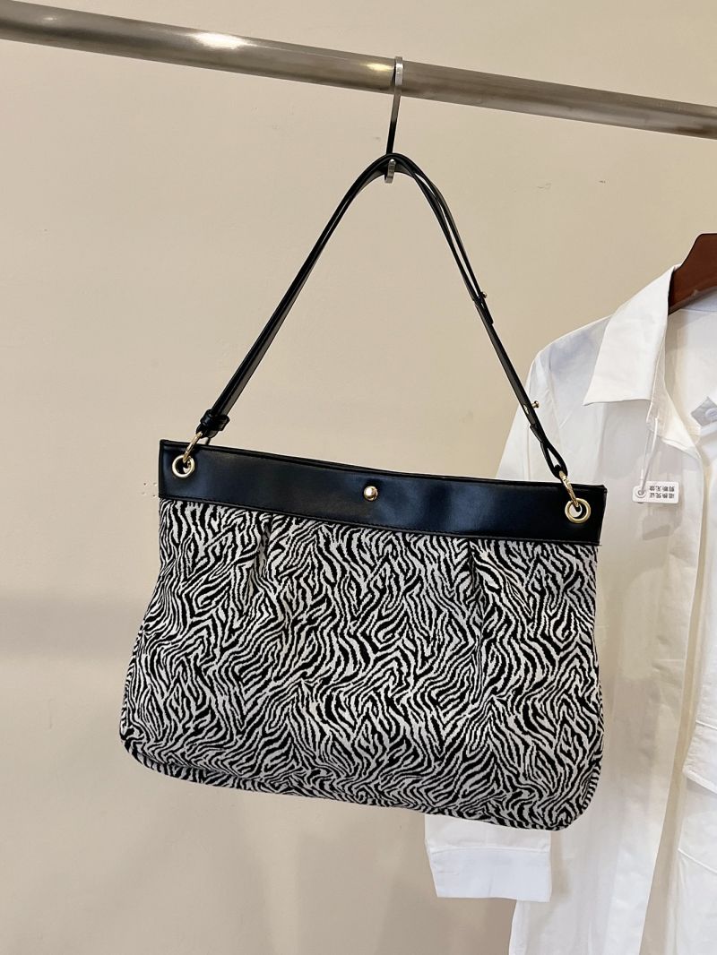Leopard Pattern Square Bag