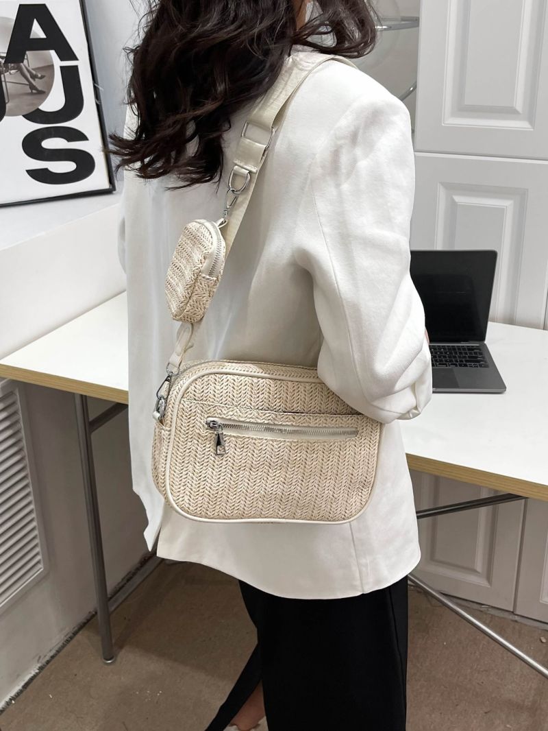 Minimalist Straw Bag With Coin Purse