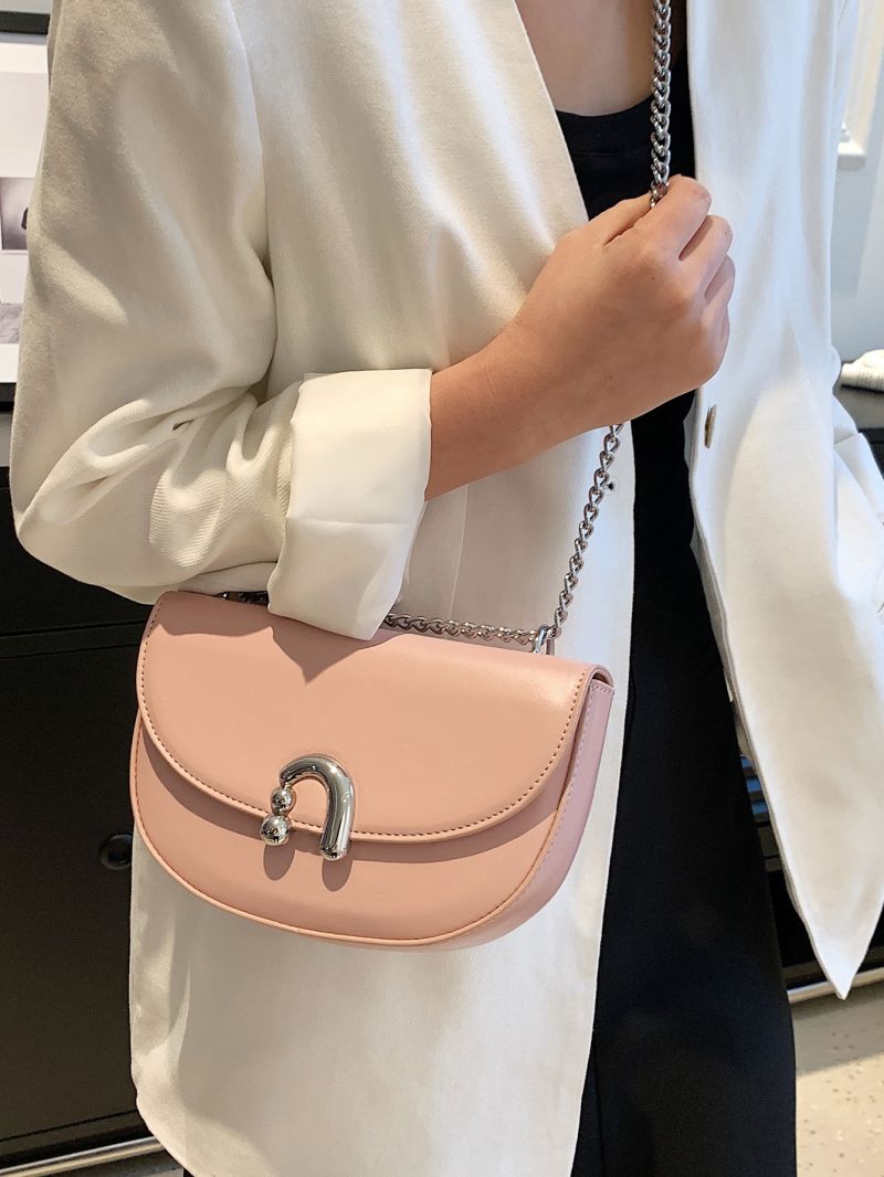 Minimalist Flap Chain Saddle Bag