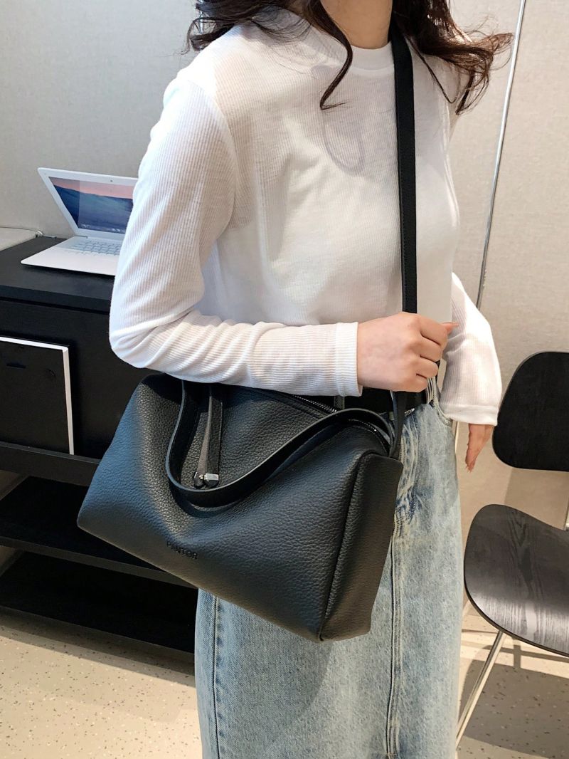 Letter Graphic Hobo Bag Medium Zipper